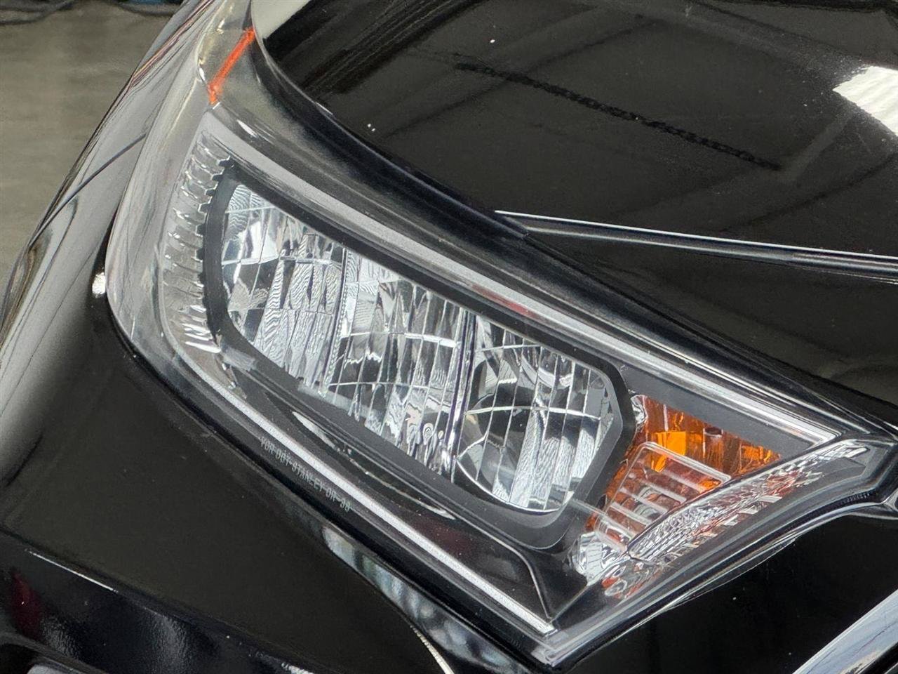 Used 2021 Toyota RAV4 TRD Off-Road w/ TRD Off-Road Weather Package AWD/4WD image 37