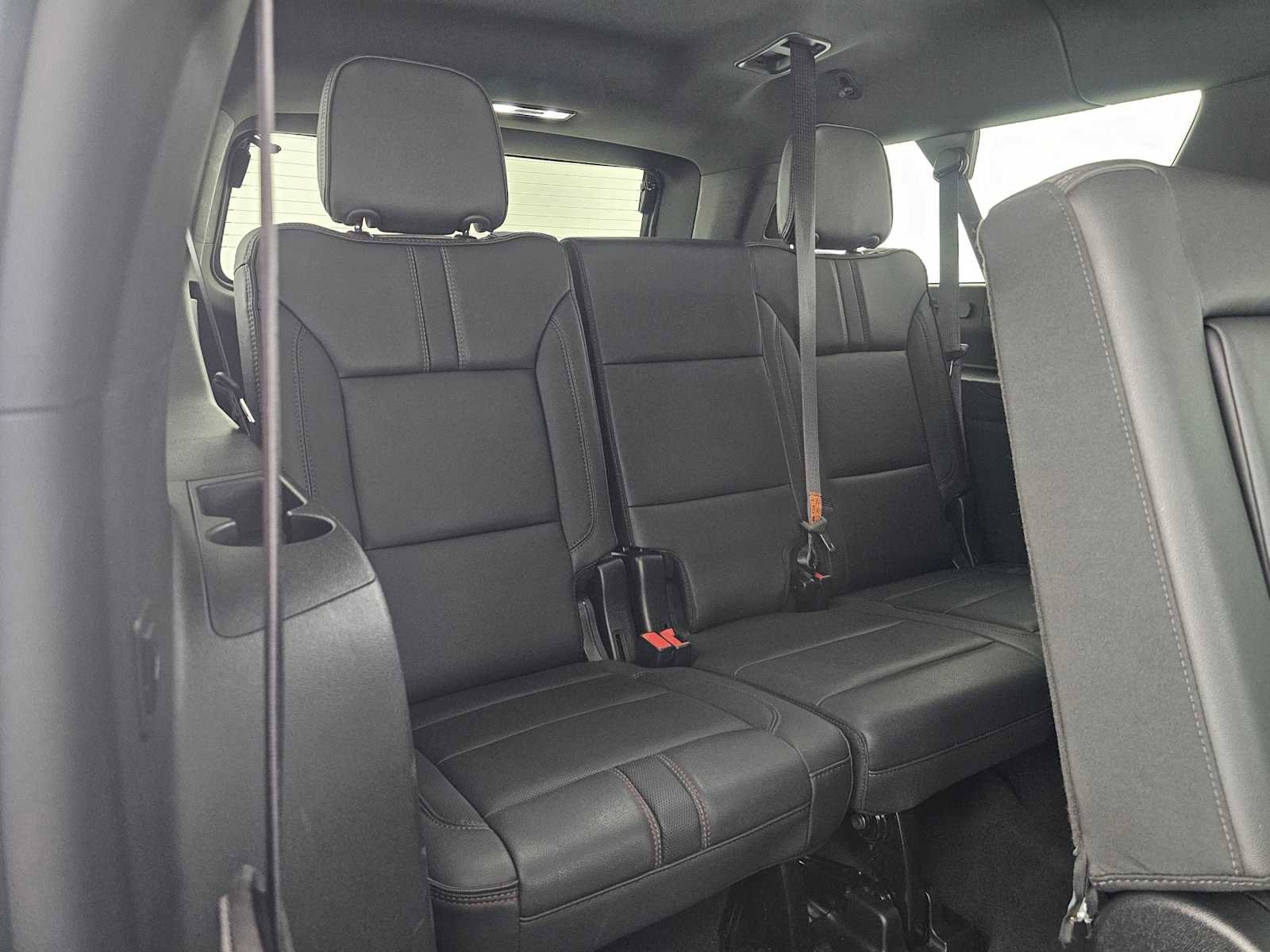 Used 2024 Chevrolet Suburban RST w/ Luxury Package image 13