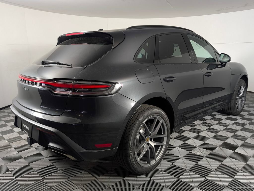 New 2026 Porsche Macan image 9