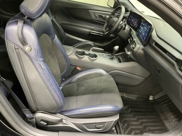 Used 2024 Ford Mustang Dark Horse image 18