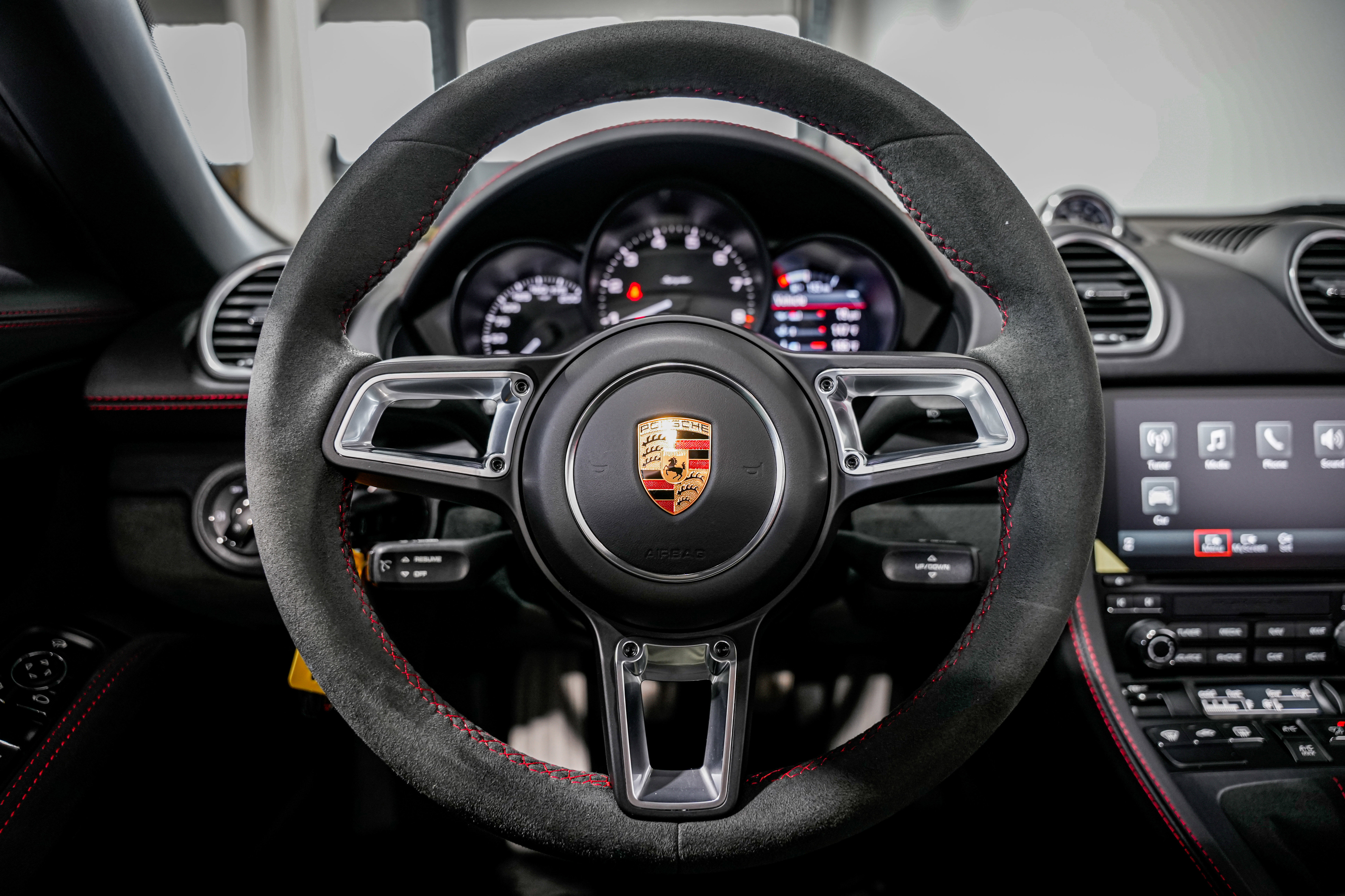 Used 2023 Porsche 718 Boxster Spyder image 11