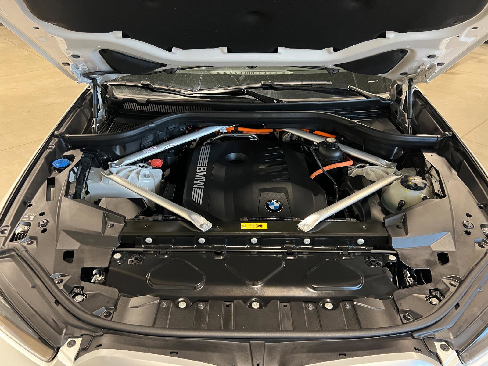 Used 2025 BMW X5 xDrive50e w/ M Sport Package image 49