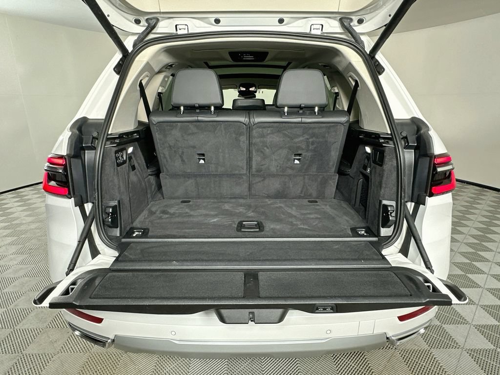 Used 2026 BMW X7 xDrive40i AWD/4WD image 27