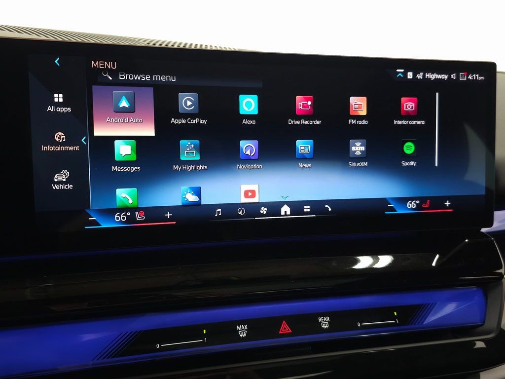 Used 2026 BMW 550e xDrive w/ Premium Package image 23