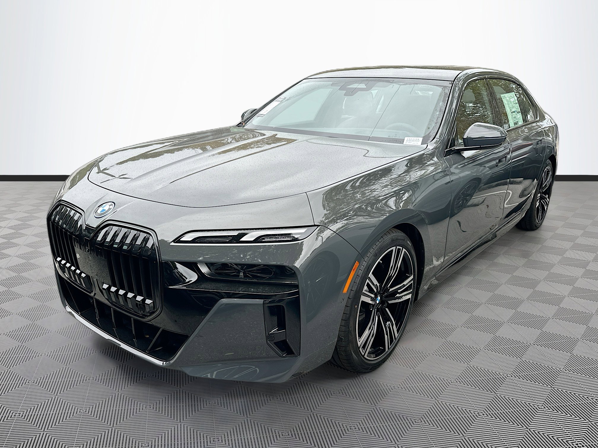 New 2026 BMW i7 eDrive50 w/ M Sport Package image 3