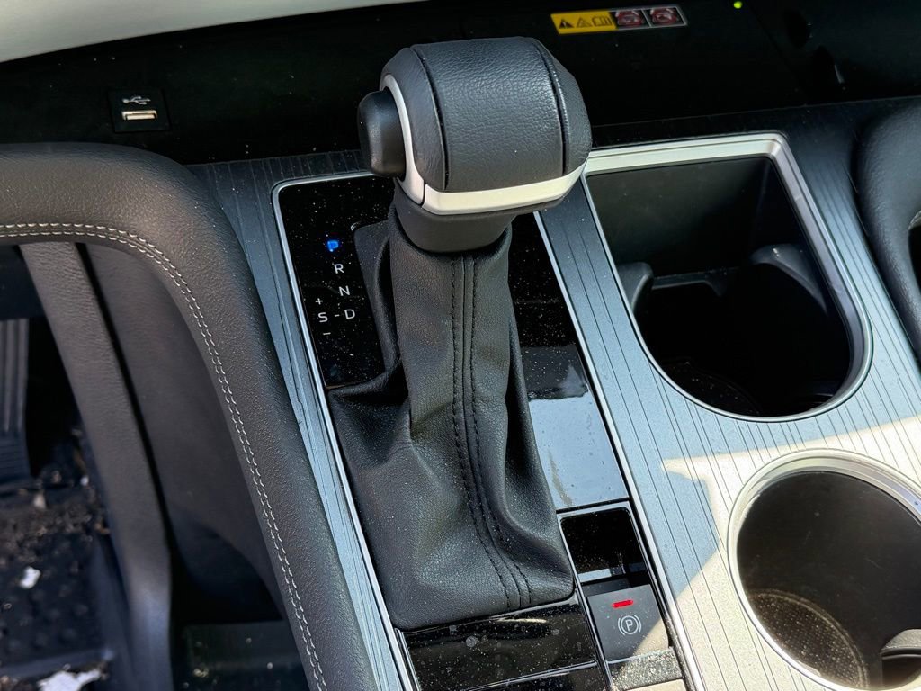 Used 2025 Toyota Sienna XLE w/ XLE Plus Package image 29