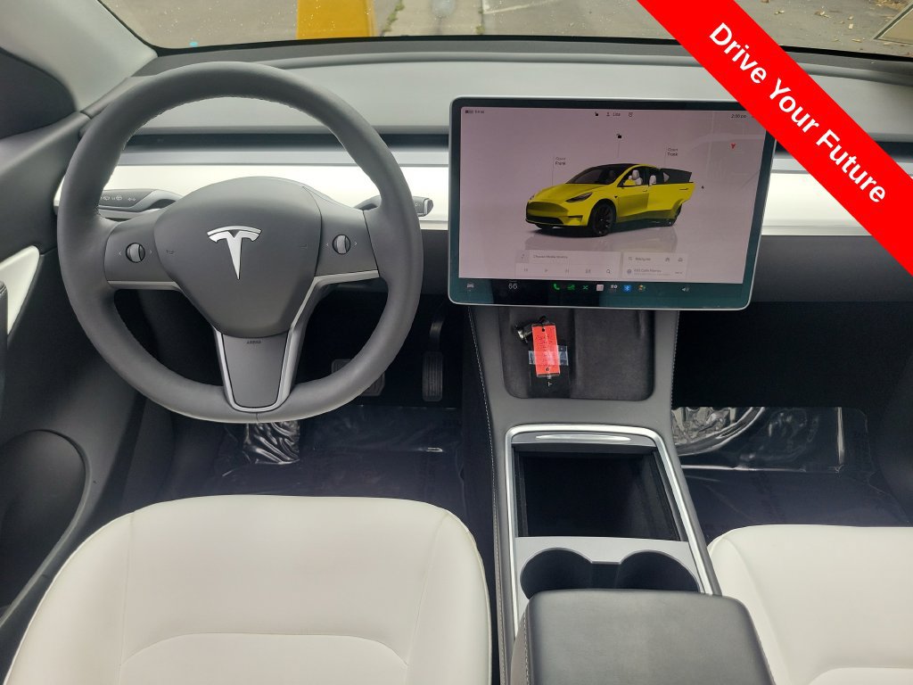Used 2022 Tesla Model Y Long Range AWD/4WD image 4