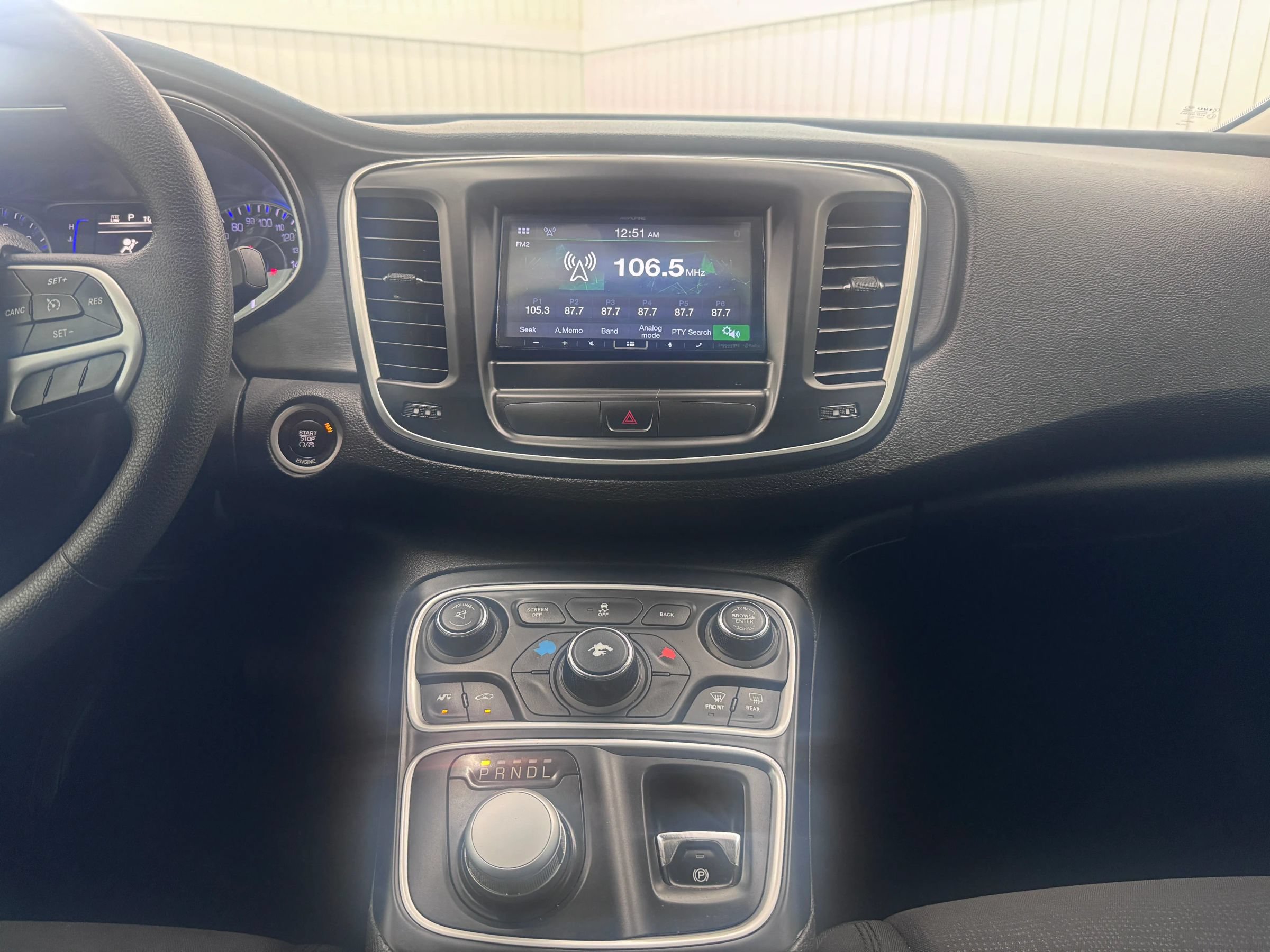 Used 2015 Chrysler 200 Limited FWD image 18