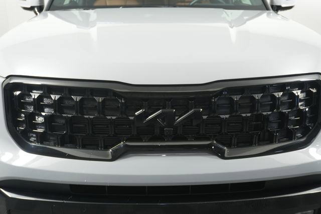 Used 2025 Kia Telluride SX X-Line image 10