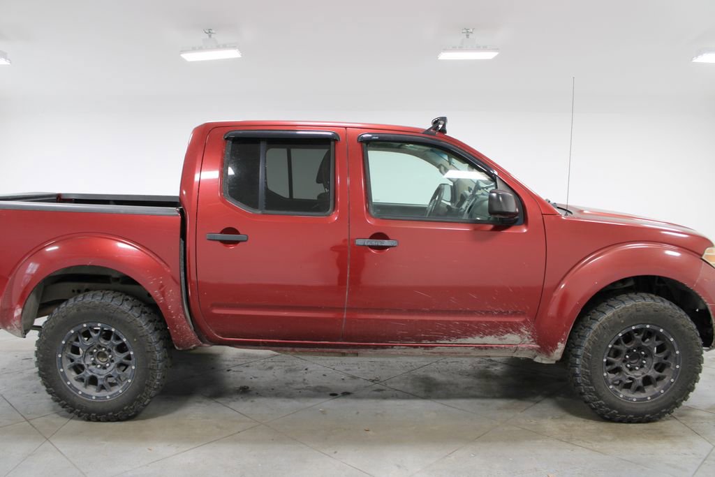 Used 2014 Nissan Frontier SV image 11