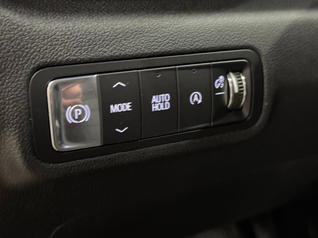 New 2025 GMC Terrain Elevation image 22