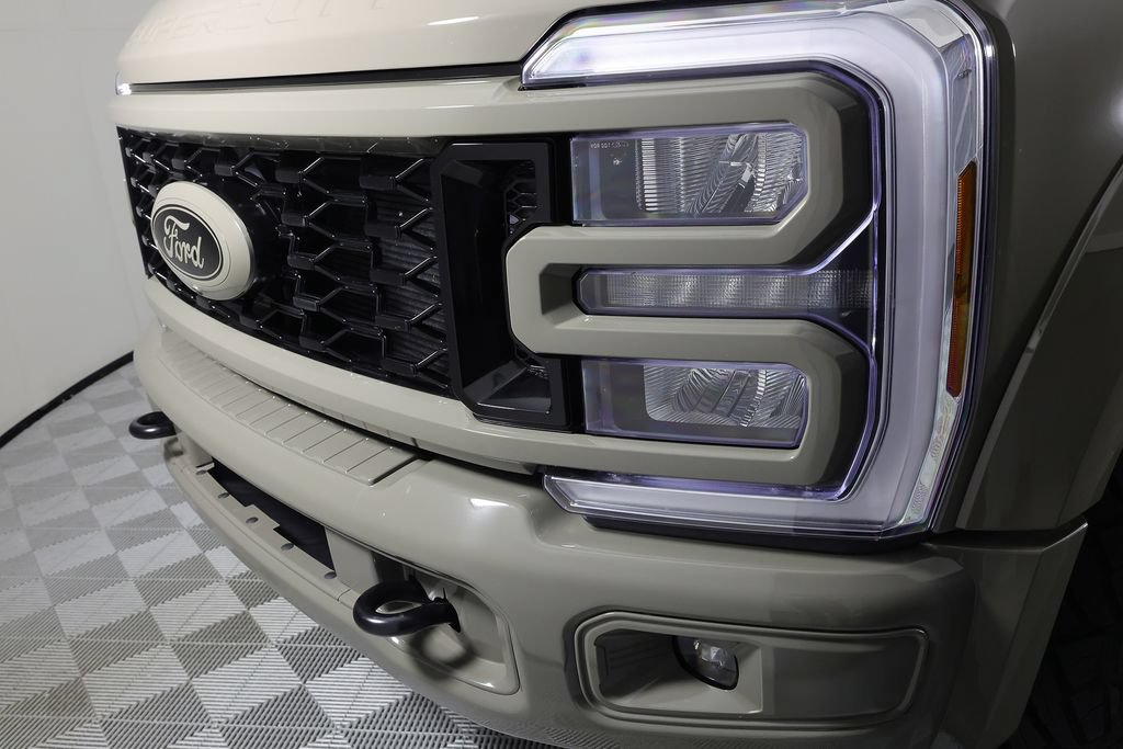 Used 2026 Ford F450 Lariat AWD/4WD image 38