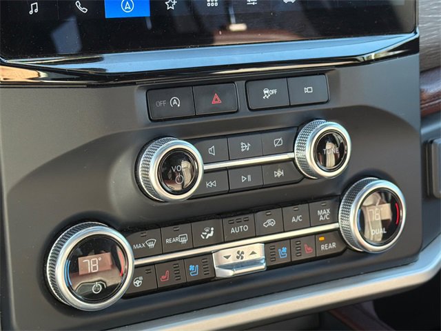 Used 2024 Ford Expedition Limited image 19