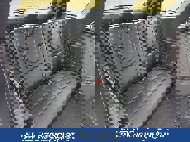 Used 2022 Ford Explorer ST w/ ST Street Pack image 10