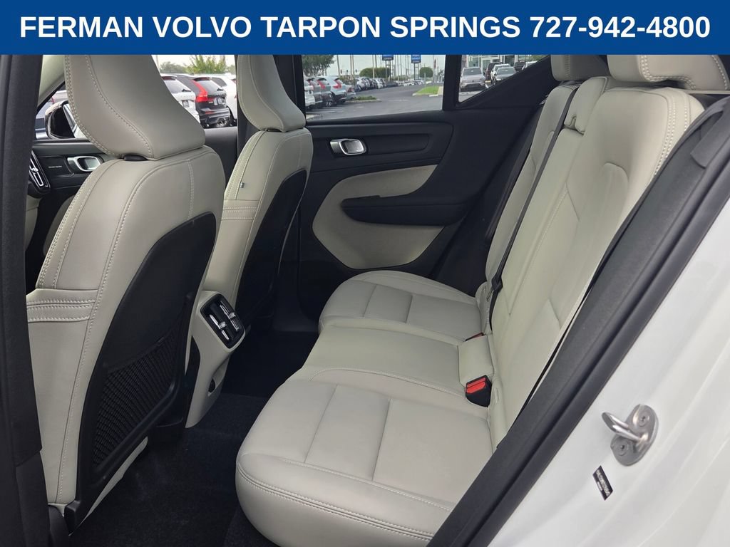 New 2026 Volvo XC40 B5 Ultra w/ Protection Package Premier AWD/4WD image 13