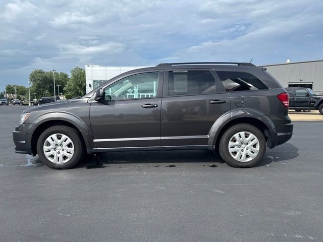 Used 2017 Dodge Journey SE FWD image 4