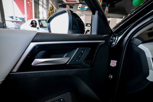 Used 2024 Mitsubishi Outlander SEL Black Edition image 18