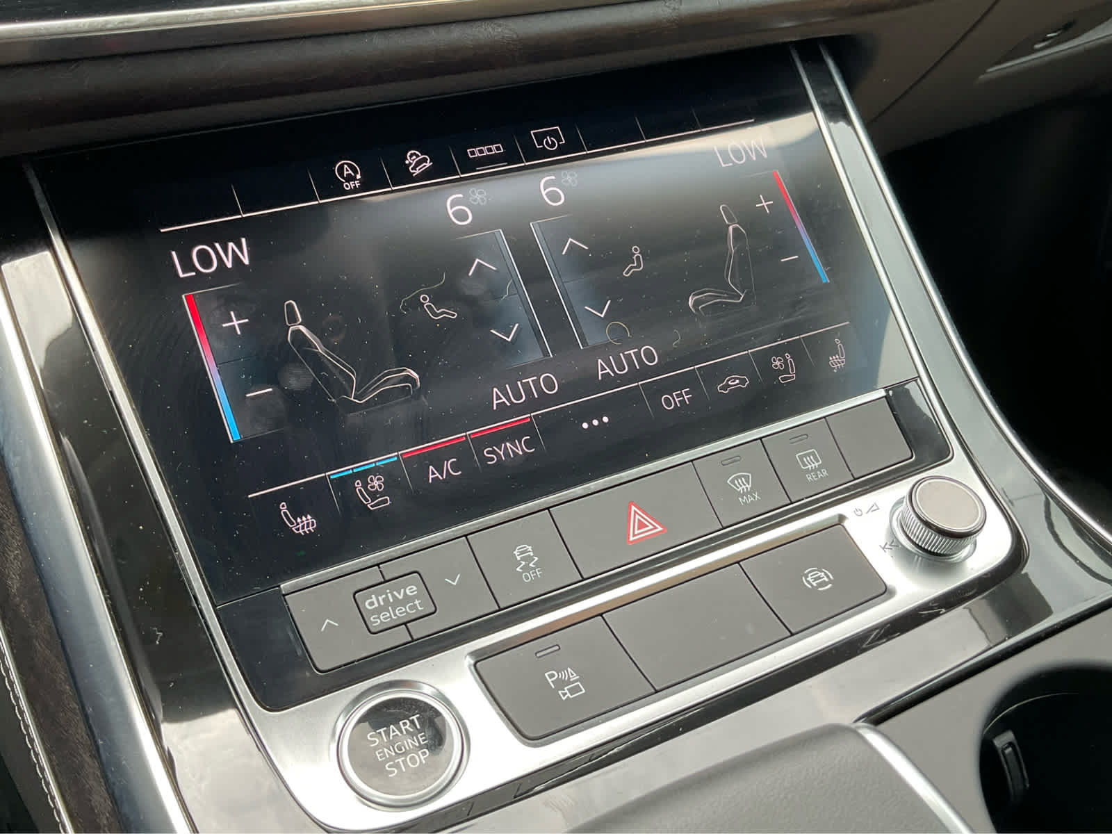 Used 2025 Audi Q8 Premium Plus AWD/4WD image 22