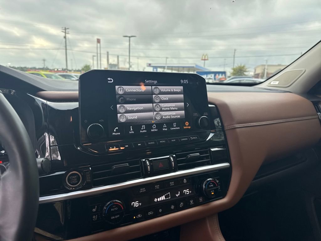 Used 2024 Nissan Pathfinder Platinum w/ Cargo Package image 18