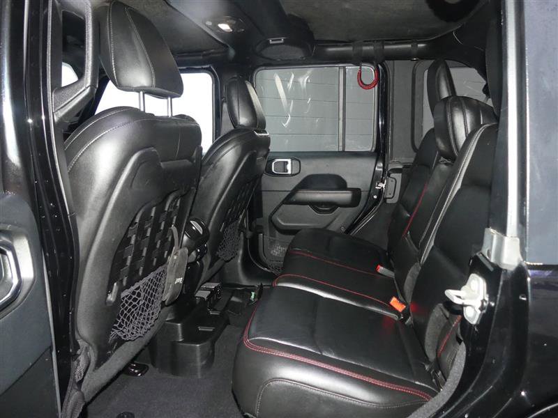 Used 2018 Jeep Wrangler Unlimited Rubicon w/ Dual Top Group image 26