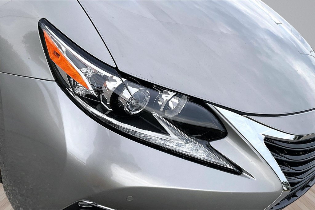 Used 2017 Lexus ES 350 w/ Premium Package FWD image 27