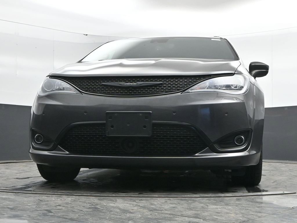 Used 2020 Chrysler Pacifica Touring-L Plus FWD image 37