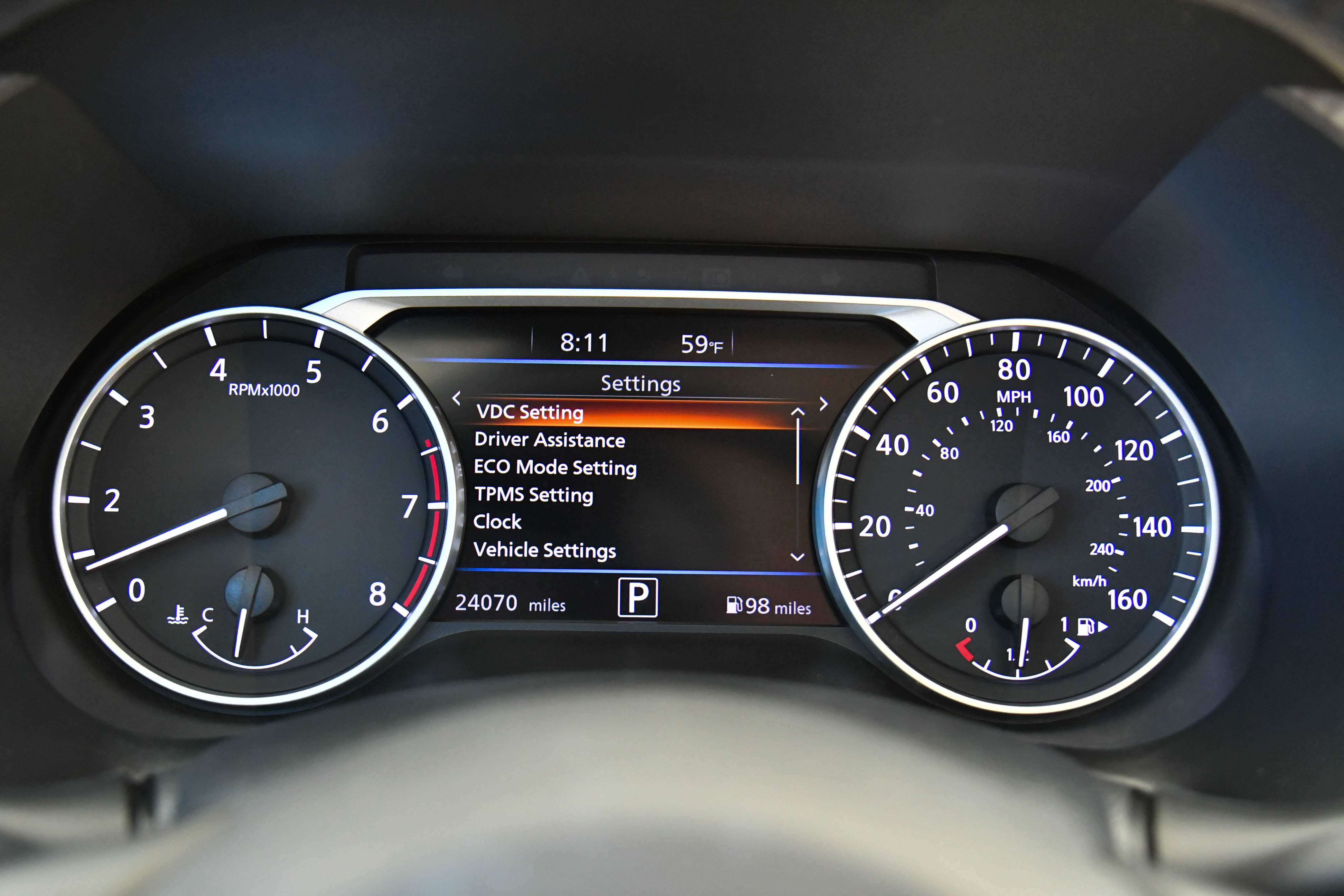 Used 2025 Nissan Sentra SV w/ SV Premium Package FWD image 31