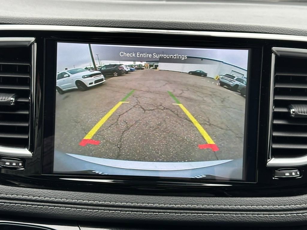 Used 2026 Chrysler Pacifica Limited FWD image 30