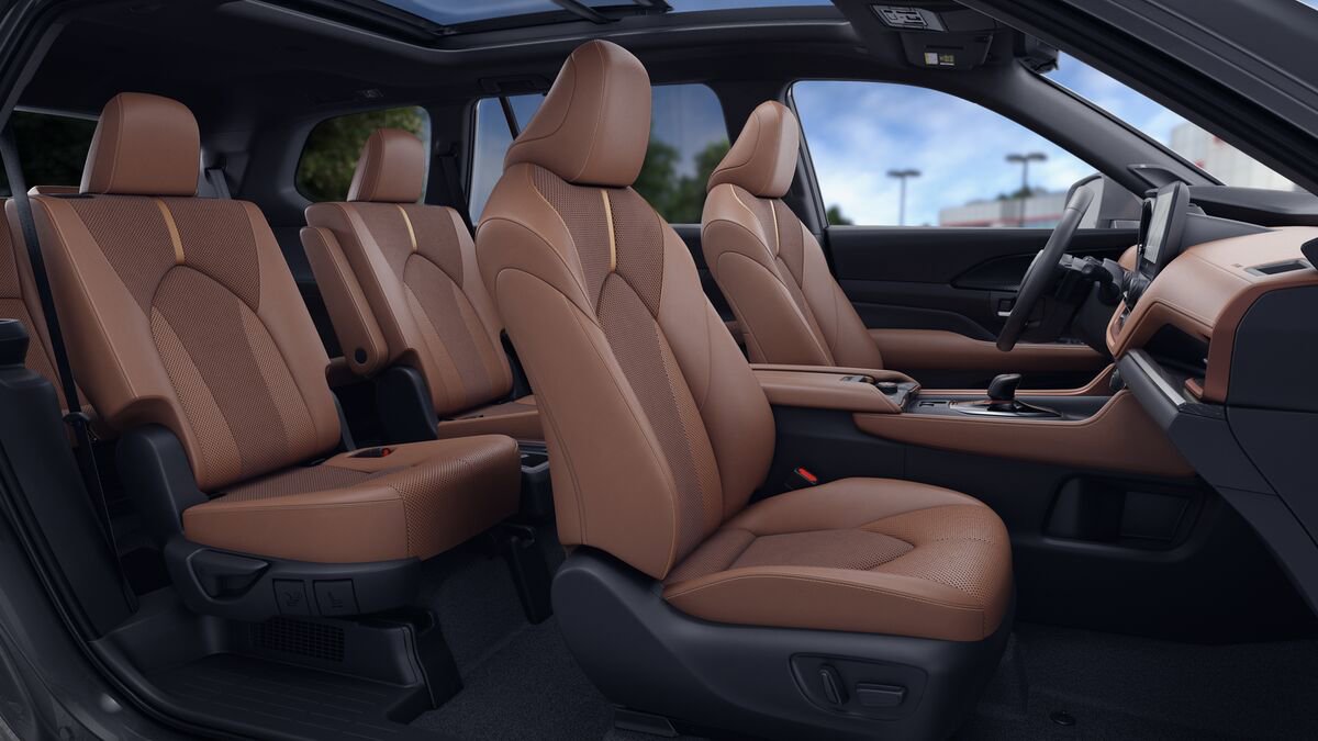 New 2026 Toyota Grand Highlander AWD Hybrid image 20