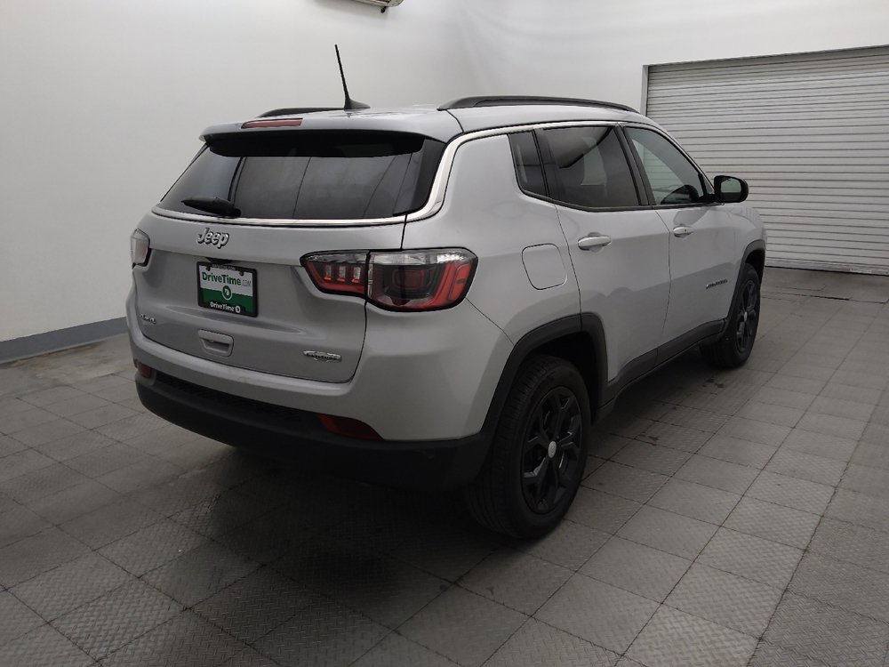 Used 2024 Jeep Compass Latitude AWD/4WD image 7