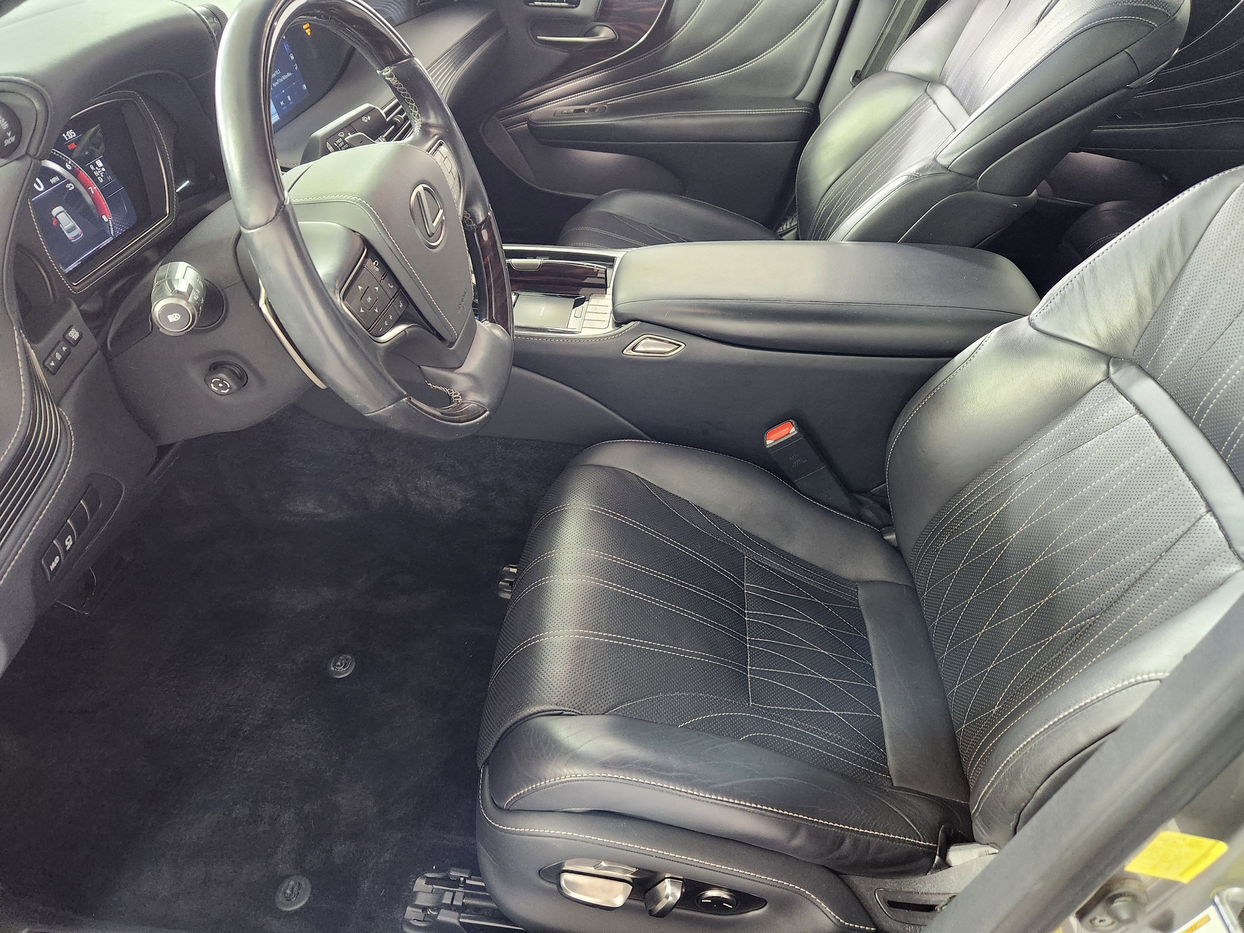 Used 2018 Lexus LS 500 LS 500 w/ Executive Package image 10