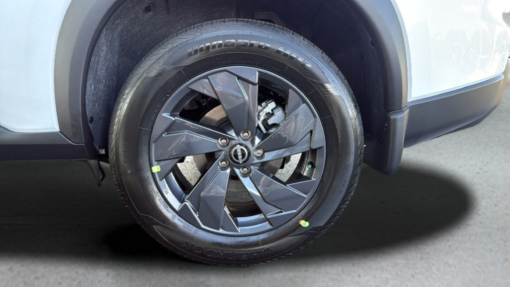 New 2026 Nissan Rogue SV AWD/4WD image 32