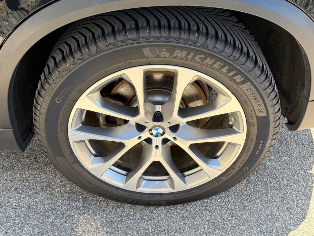 Used 2019 BMW X5 xDrive40i w/ Convenience Package AWD/4WD image 7