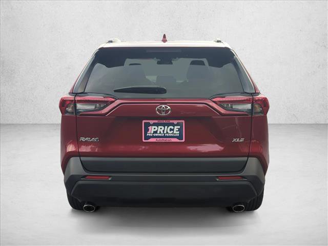 Used 2022 Toyota RAV4 XLE image 7