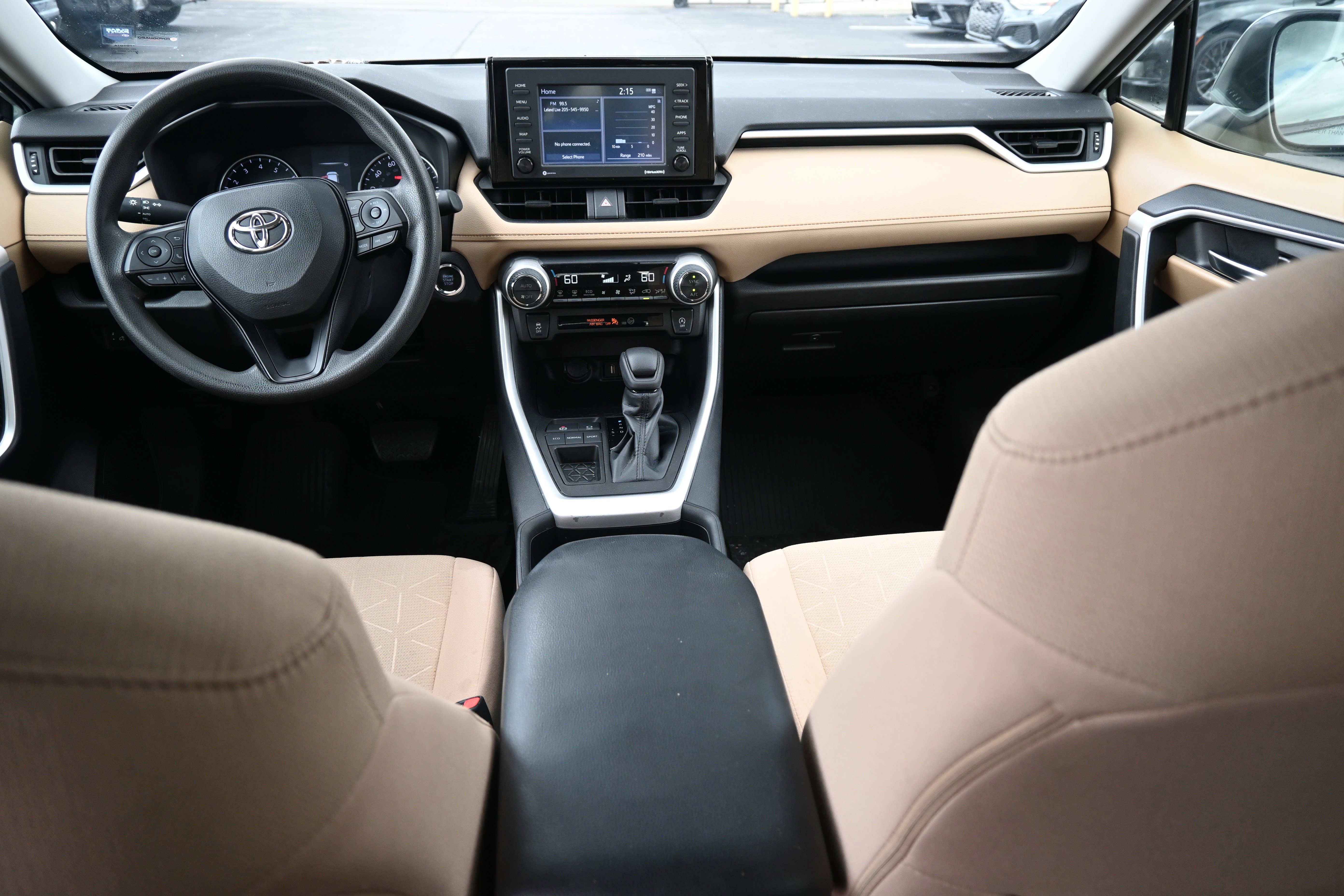 Used 2022 Toyota RAV4 XLE image 3