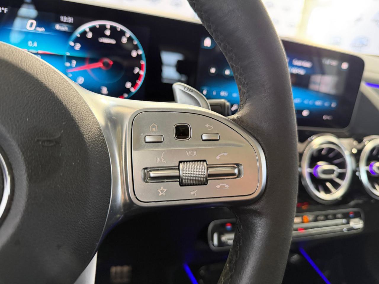 Used 2021 Mercedes-Benz GLA 35 AMG 4MATIC image 33