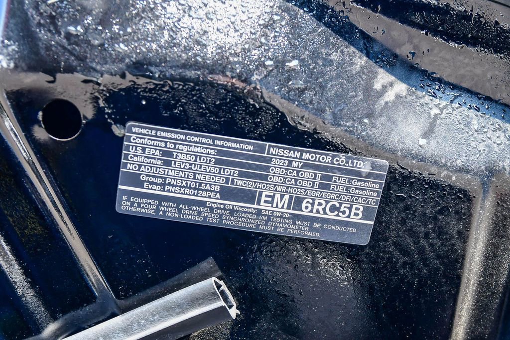 Used 2023 Nissan Rogue SV image 30