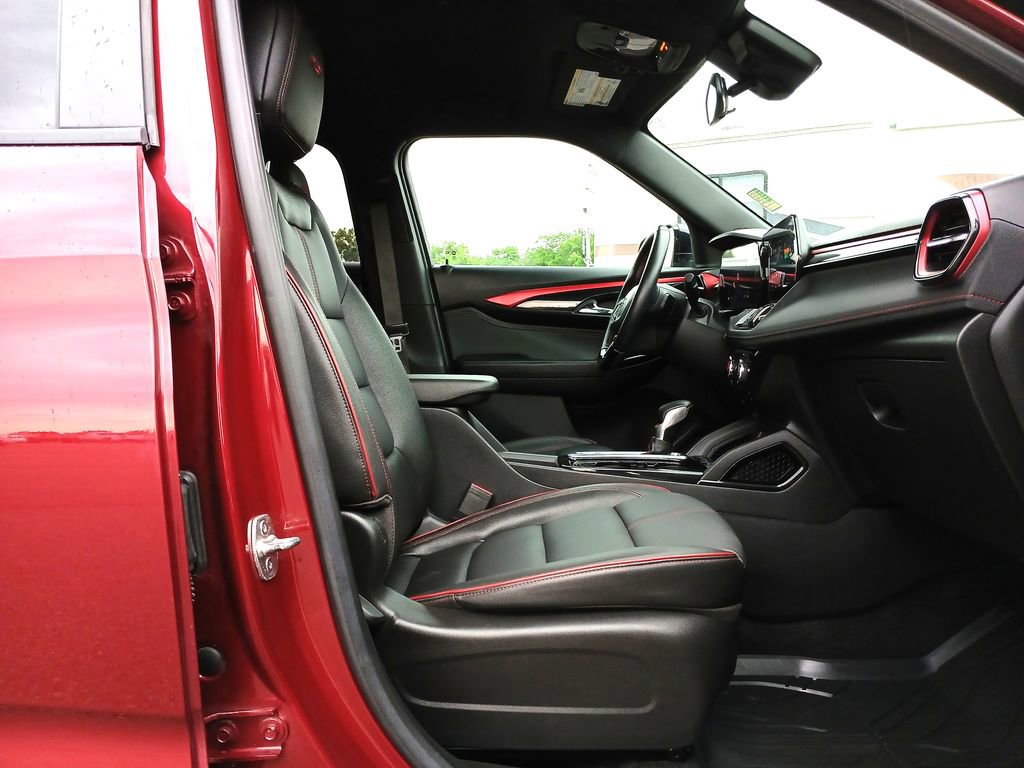 Used 2024 Chevrolet TrailBlazer RS image 29