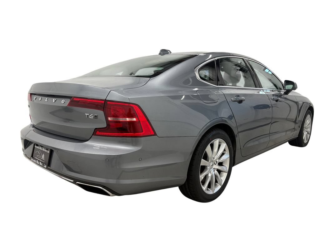 Used 2017 Volvo S90 T6 Momentum w/ Vision Package AWD/4WD image 4