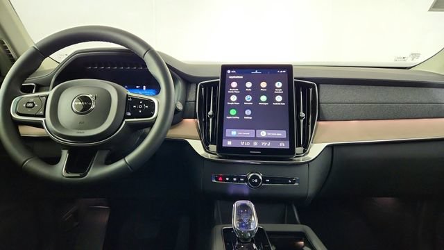 New 2026 Volvo XC90 T8 Plus w/ Protection Package AWD/4WD image 26