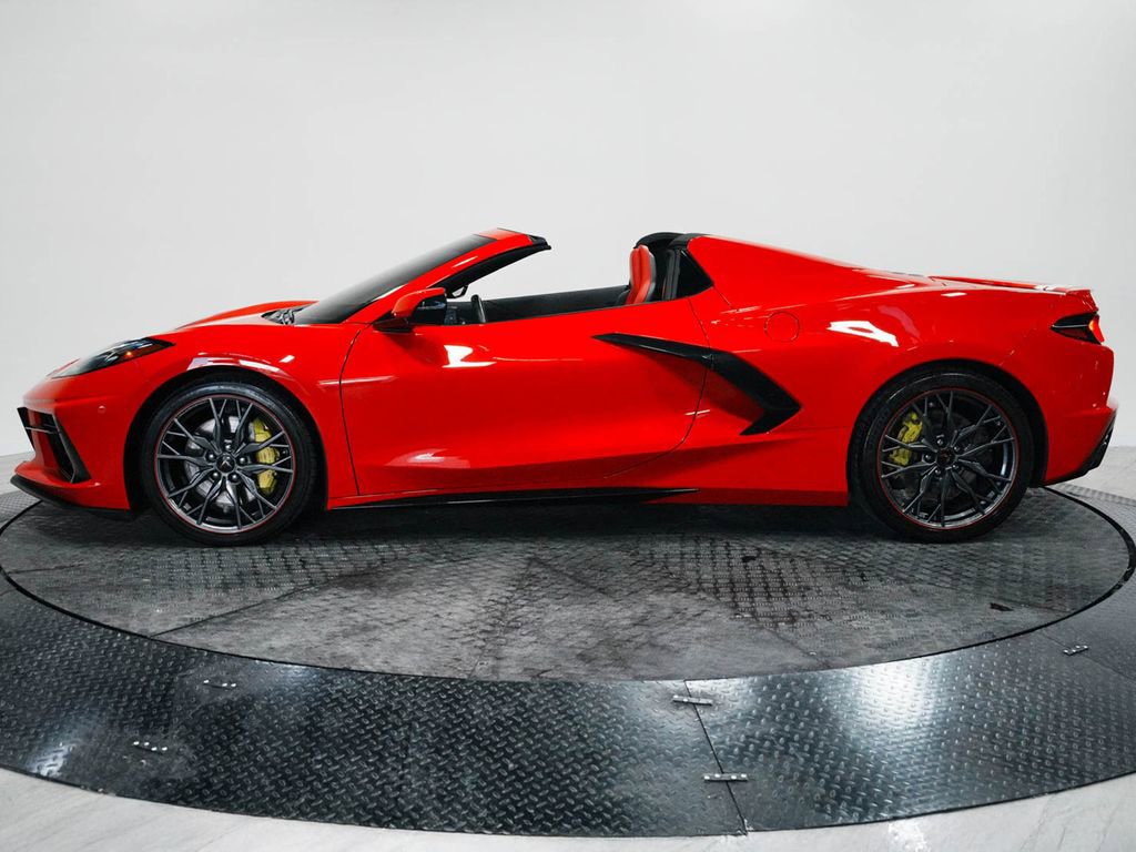 Used 2023 Chevrolet Corvette Stingray Convertible w/ Z51 Performance Package image 4