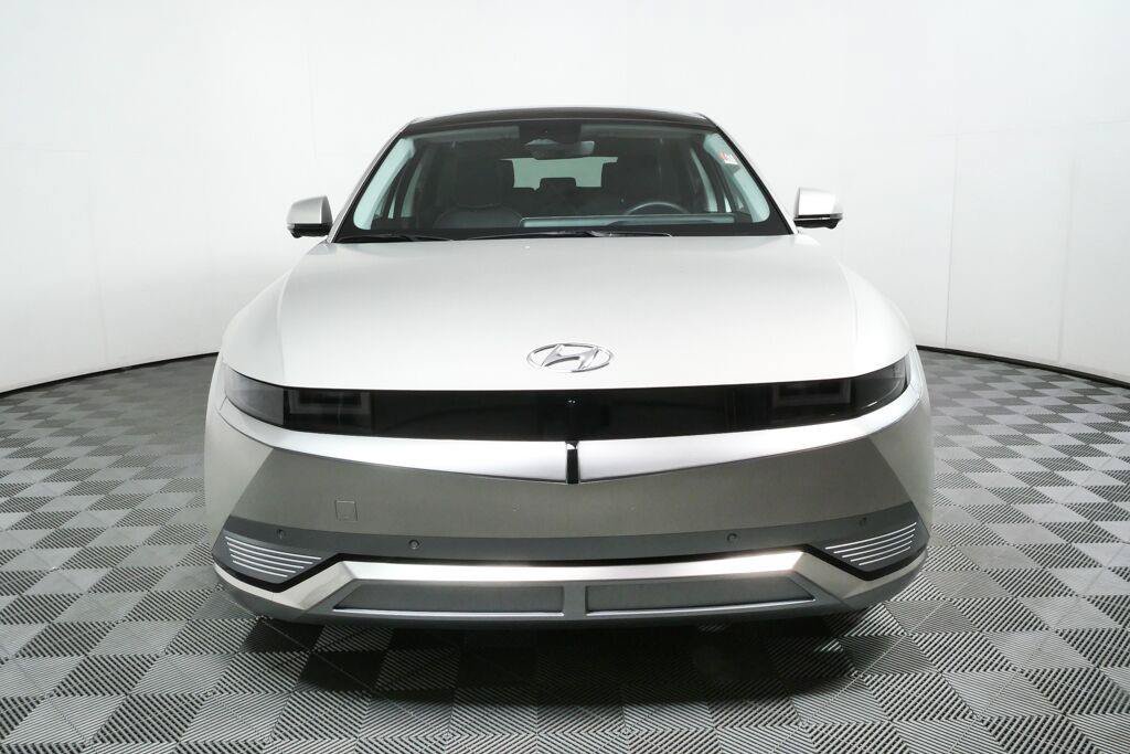 Used 2023 Hyundai Ioniq 5 Limited AWD/4WD image 34