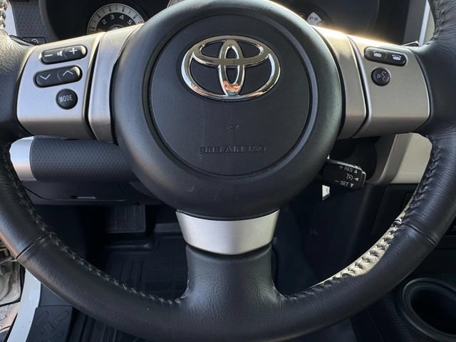 Used 2012 Toyota FJ Cruiser 4WD image 19