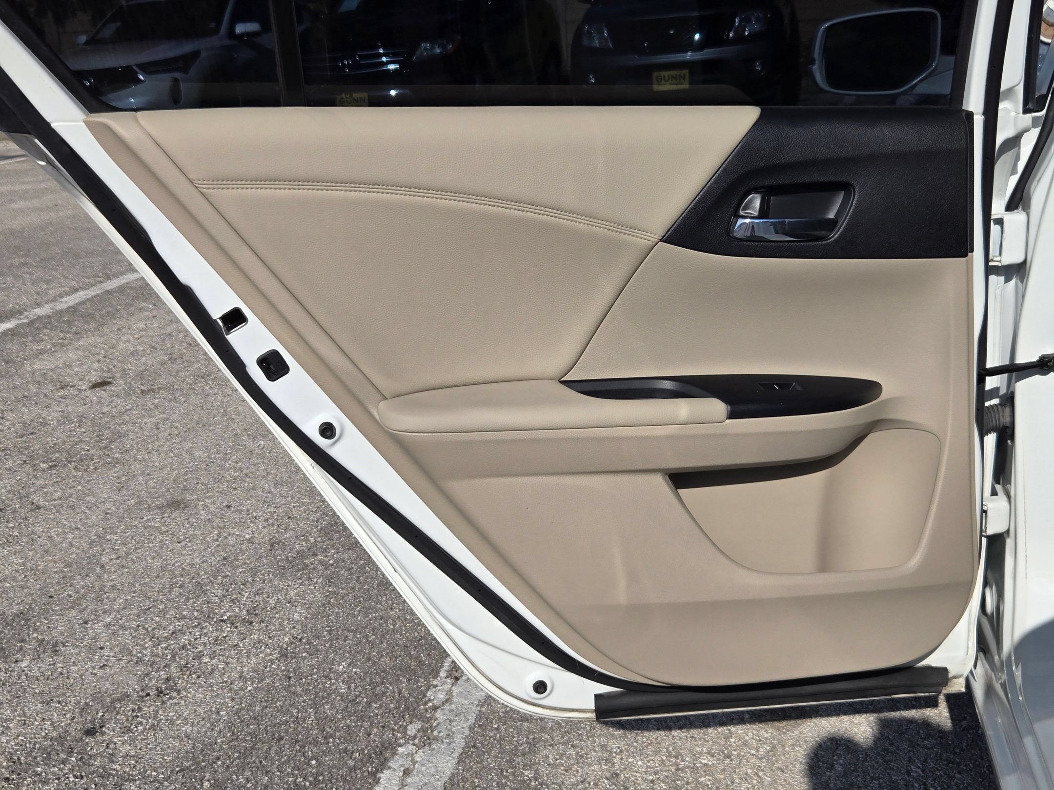 Used 2017 Honda Accord EX-L image 15
