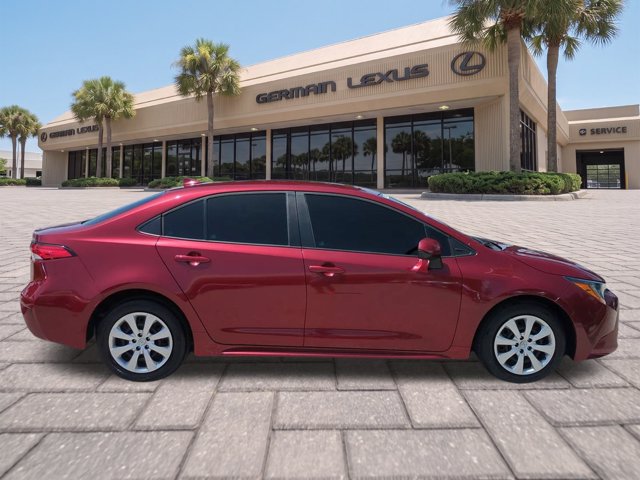 Used 2023 Toyota Corolla LE FWD image 3