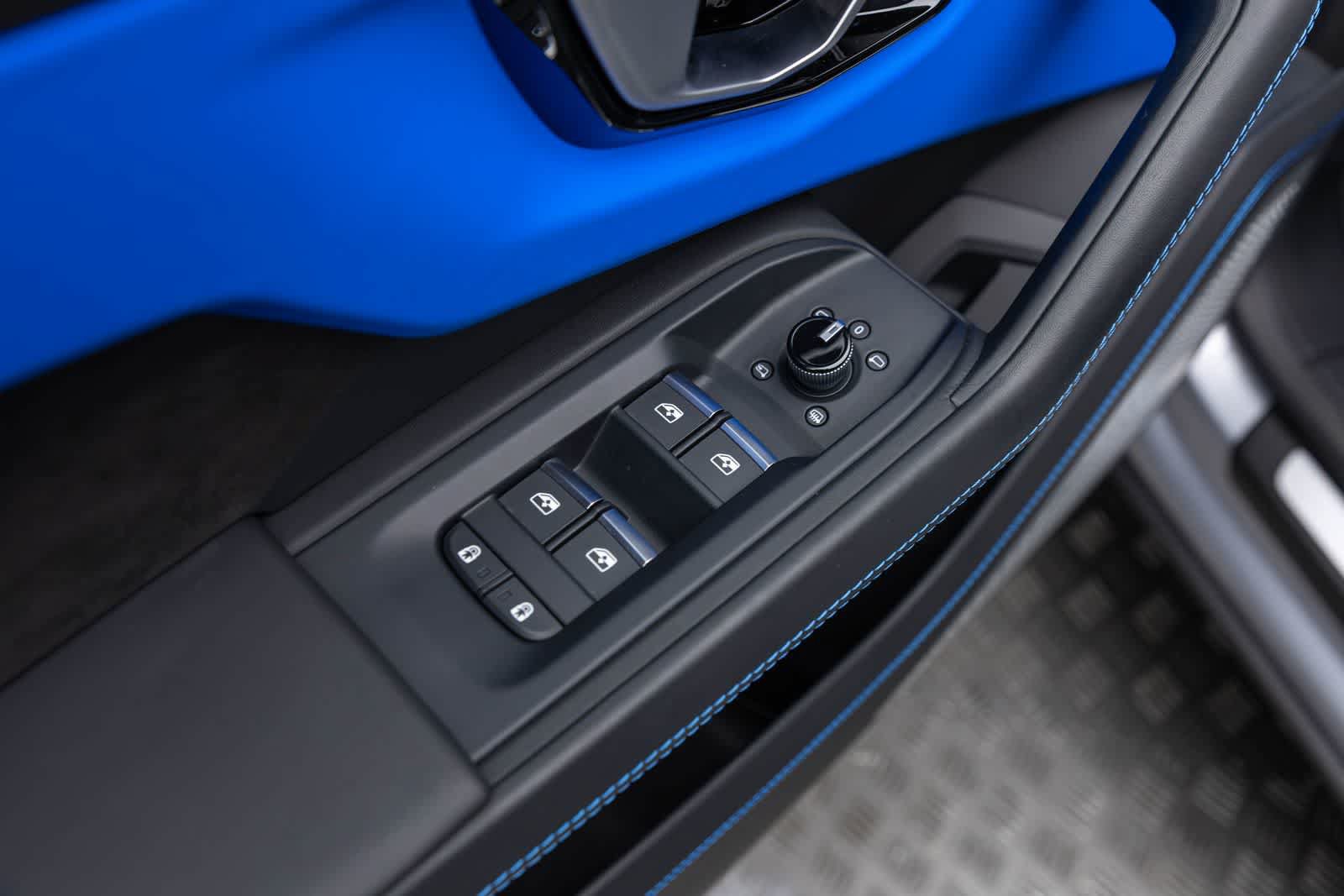 Used 2024 Lamborghini Urus S AWD/4WD image 25