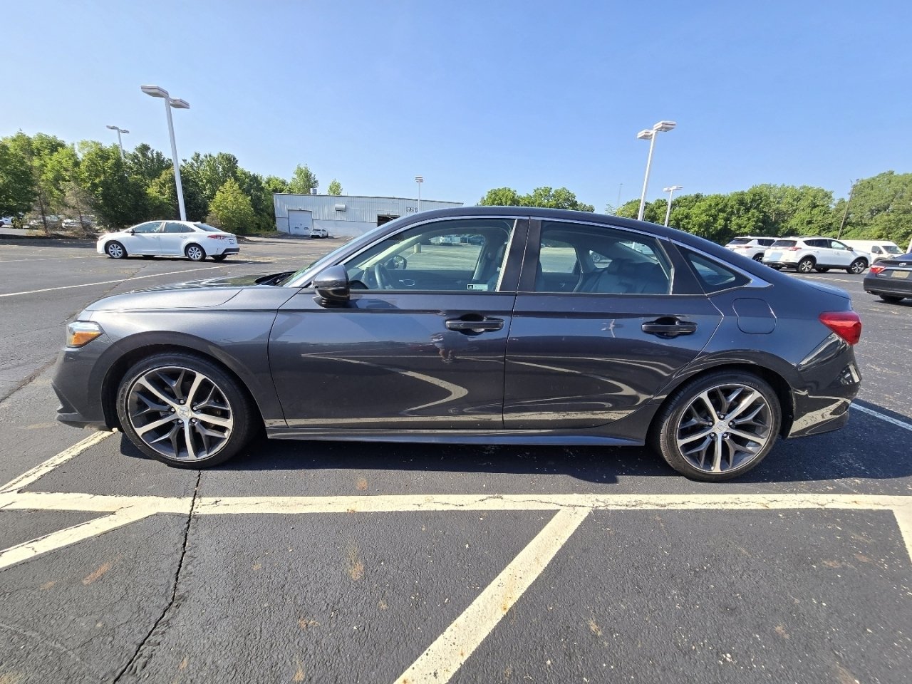 Used 2023 Honda Civic Touring image 4