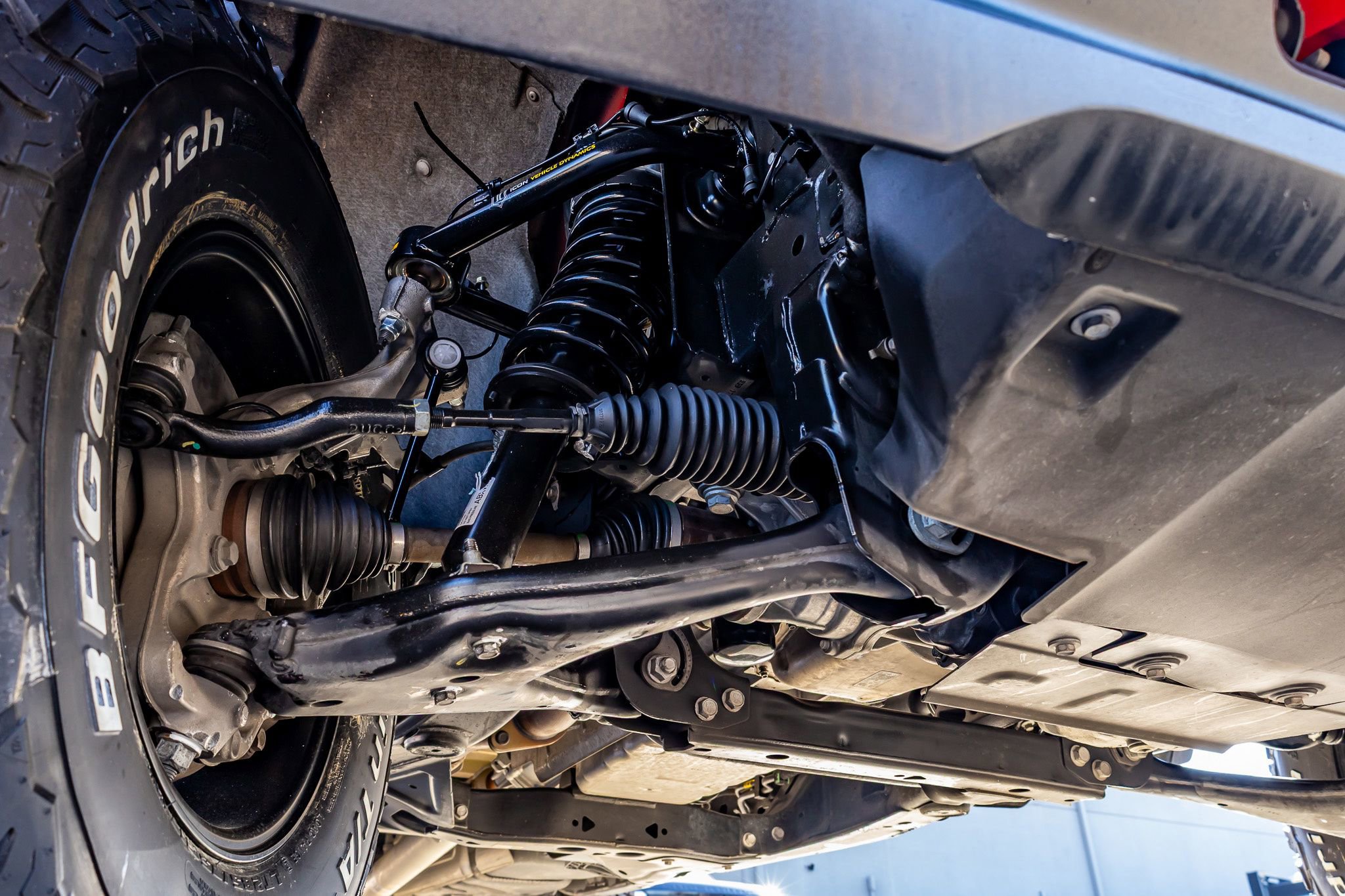 Used 2023 Chevrolet Colorado Trail Boss w/ Technology Package AWD/4WD image 12