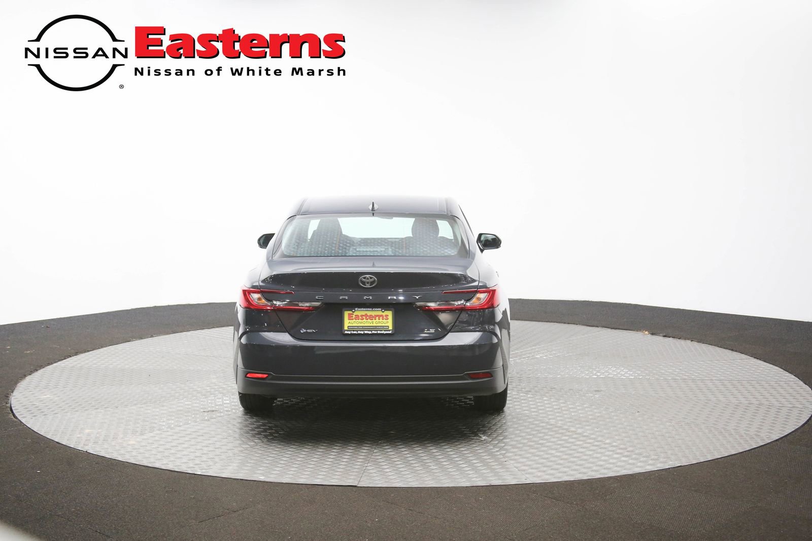 Used 2025 Toyota Camry LE FWD image 38