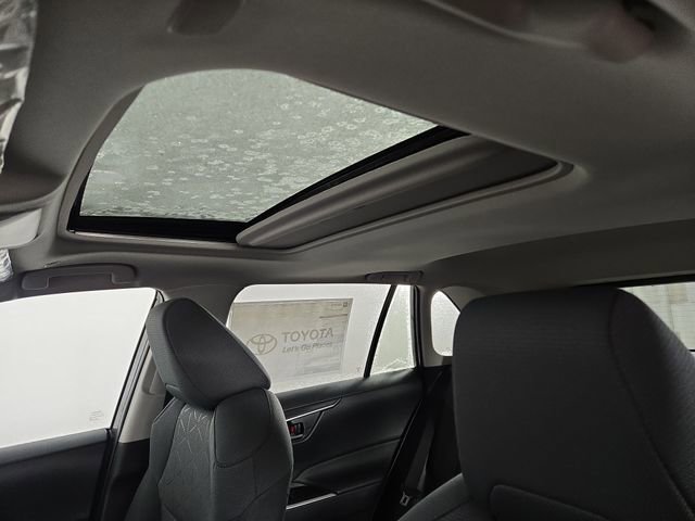 New 2025 Toyota RAV4 XLE image 33